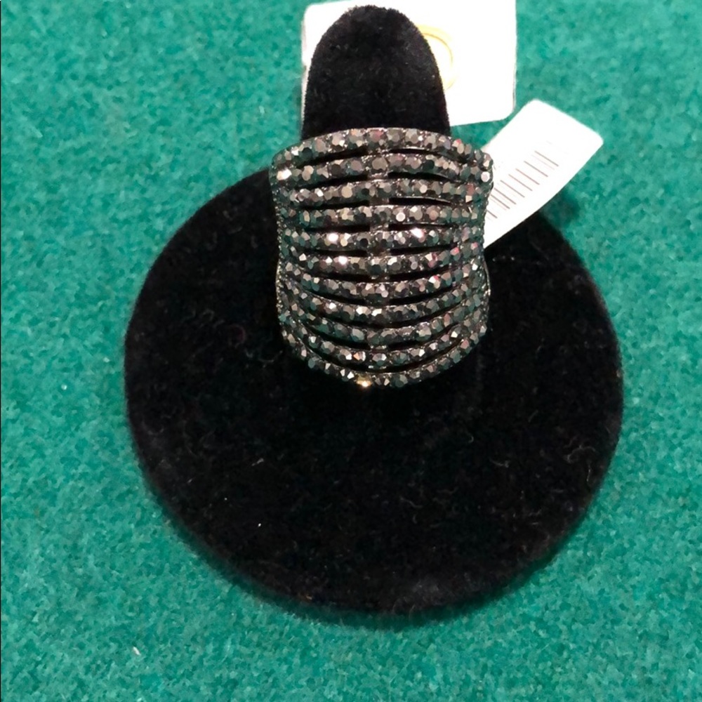 Size 8 Ring